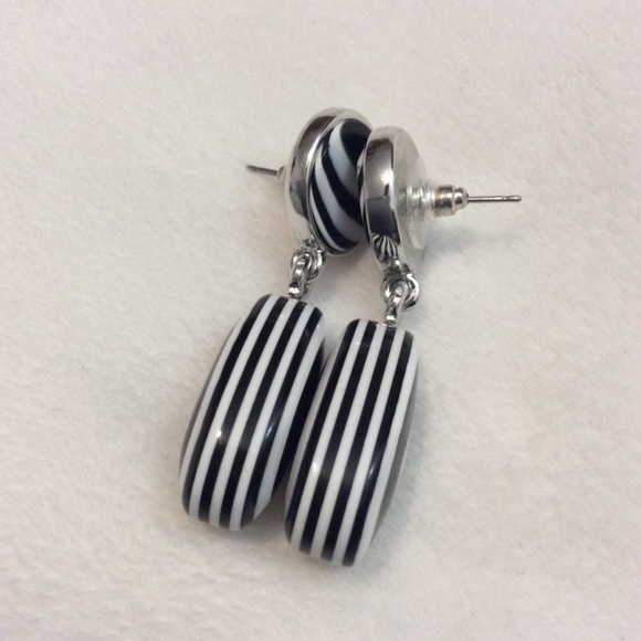 Chico's Black and White Drop Earrings - Picture 9 of 11